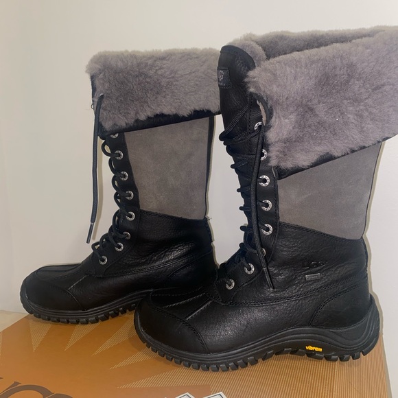 UGG ADIRONDACK BOOTS - Picture 6 of 13
